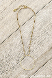 Becki Hoop Necklace in Gold